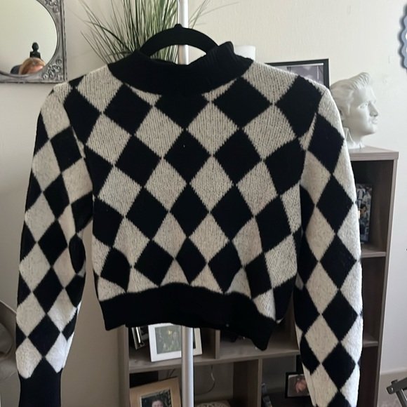 Cropped sweater size x - Picture 1 of 4